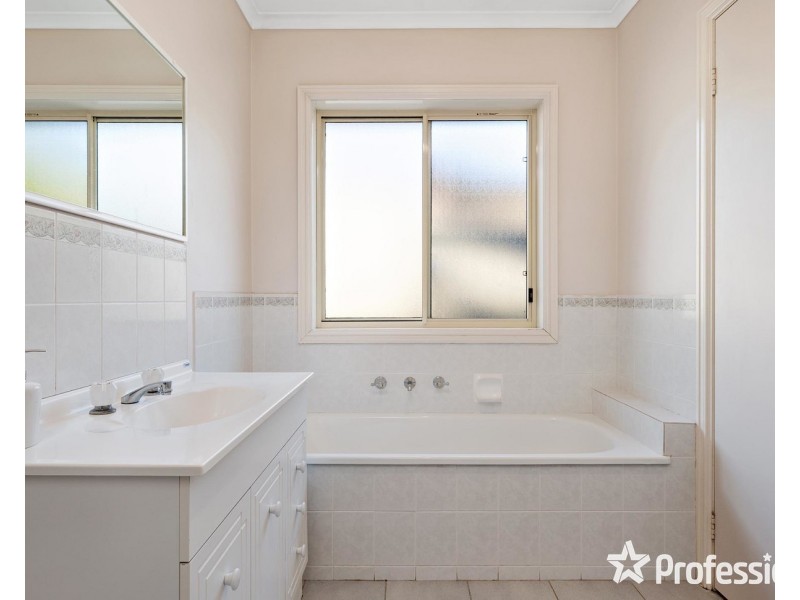 25 Gardner Parade, Mount Evelyn VIC 3796