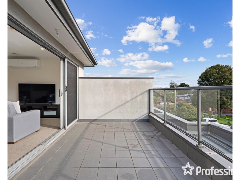 2/7 Narcissus Avenue, Boronia VIC 3155