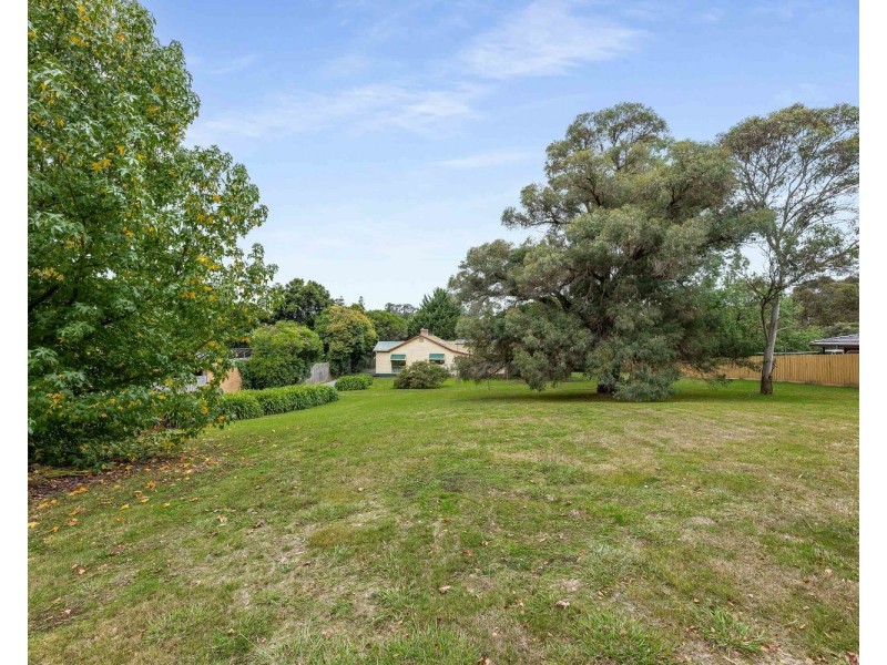 106 Mangans Road, Lilydale VIC 3140