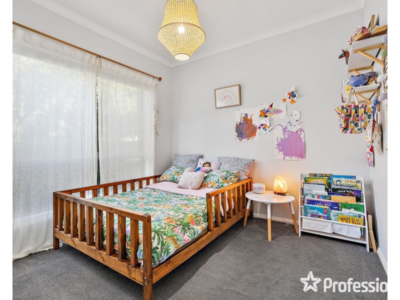 6A  Gladesville Drive, Kilsyth VIC 3137