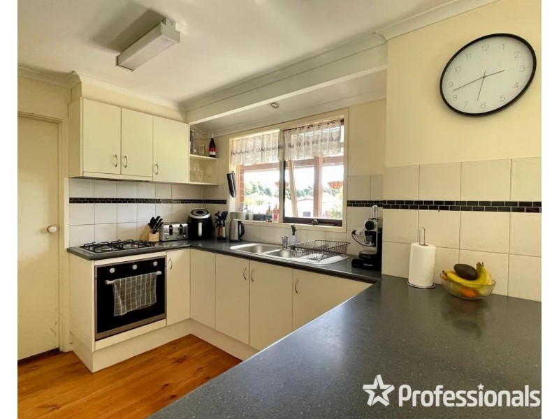 6 Henry Street, Healesville VIC 3777