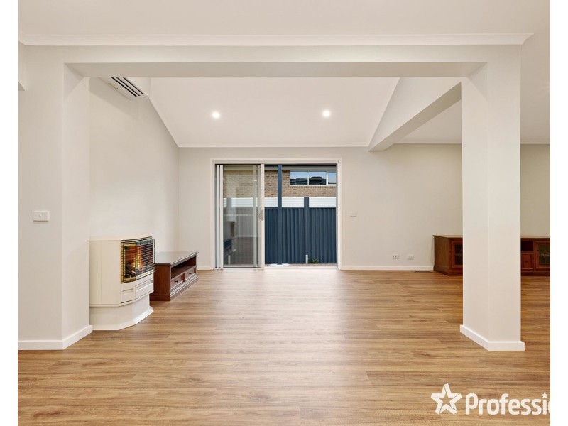 9 Blaxland Court, Mooroolbark VIC 3138