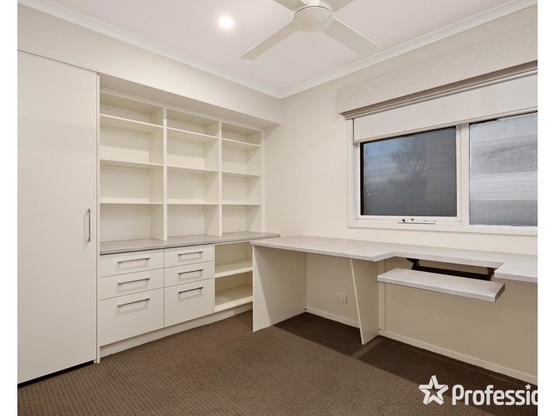 9 Blaxland Court, Mooroolbark VIC 3138