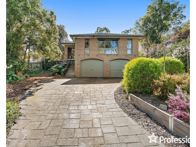 11 Summit Road, Lilydale VIC 3140