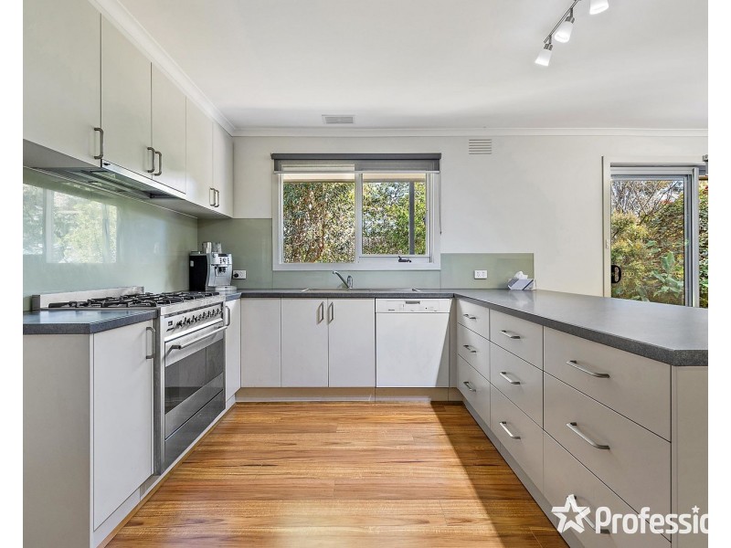 11 Summit Road, Lilydale VIC 3140