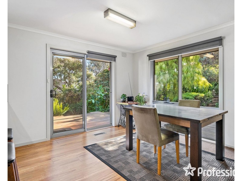 11 Summit Road, Lilydale VIC 3140