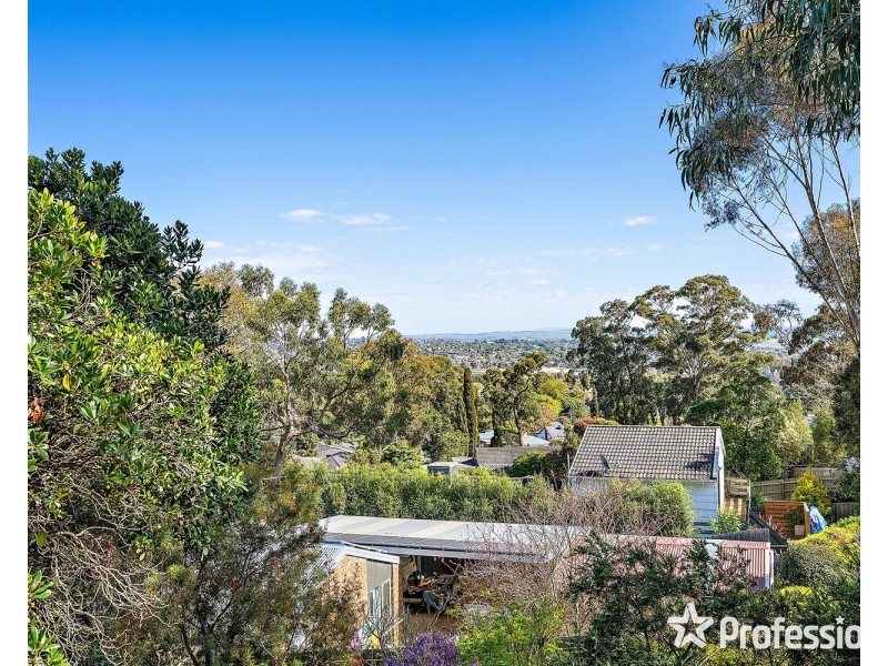 11 Summit Road, Lilydale VIC 3140