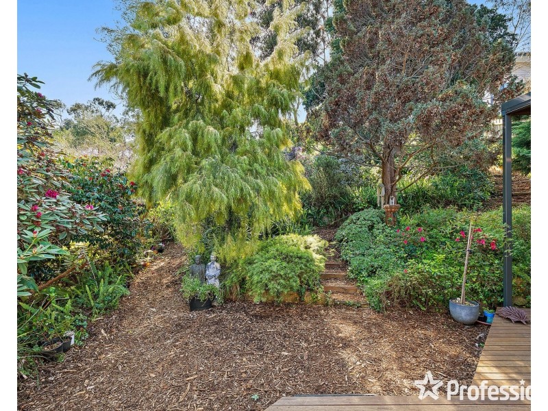 11 Summit Road, Lilydale VIC 3140