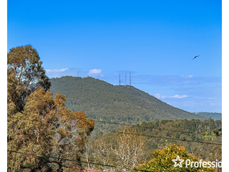 11 Summit Road, Lilydale VIC 3140