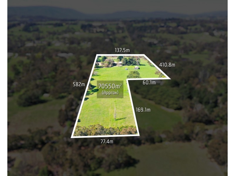 4 Rodger Road, Wandin North VIC 3139