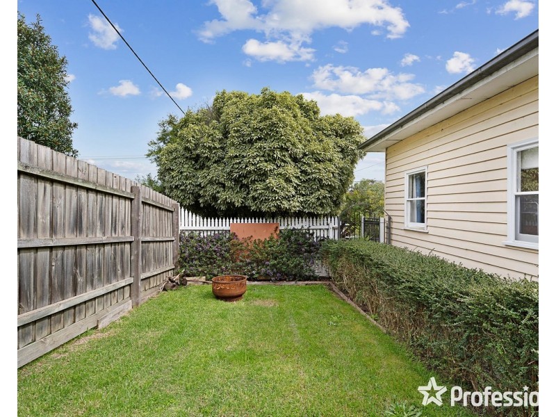 1/11 Albert Road, Lilydale VIC 3140