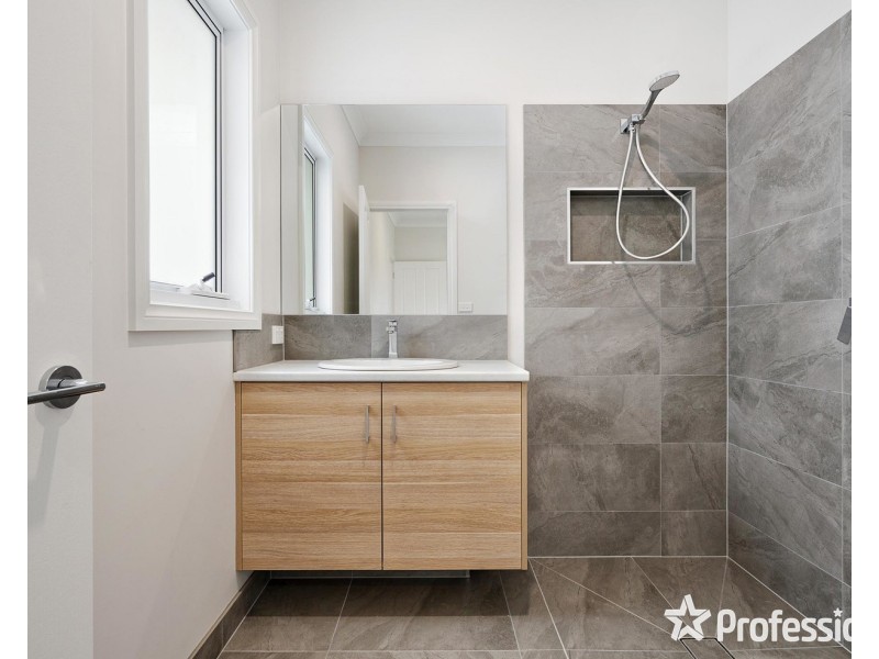 3 St James Terrace, Yarra Glen VIC 3775