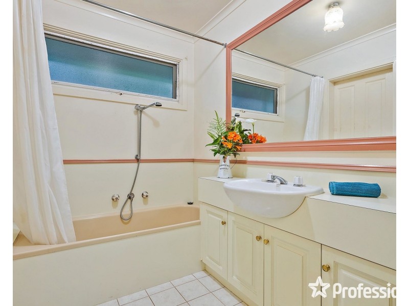 43 Crown Point Ridge, Chirnside Park VIC 3116