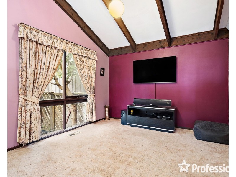 13 Rolling Hills Road, Chirnside Park VIC 3116