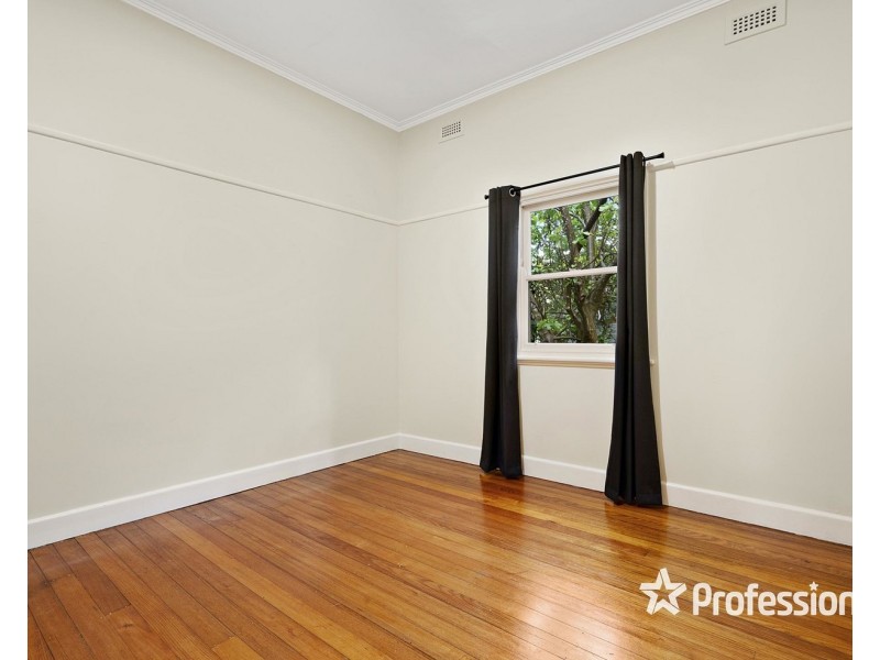 10 Monbulk Road, Mount Evelyn VIC 3796