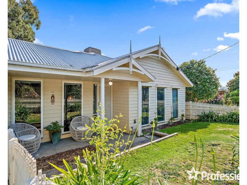 2 Winnetka Drive, Lilydale VIC 3140