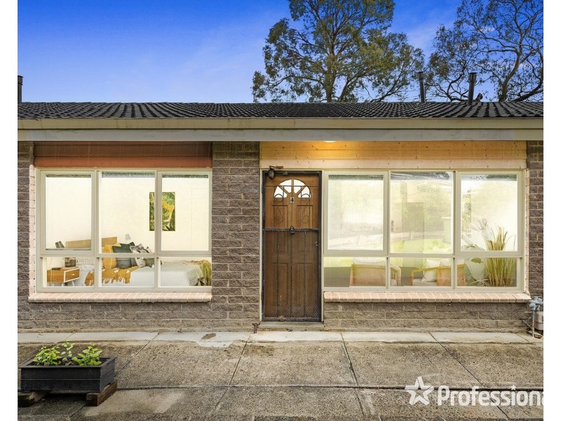 4/96 Sherlock Road, Mooroolbark VIC 3138