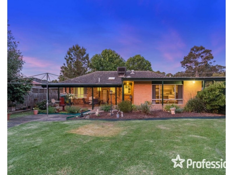 70 Dryden Concourse, Mooroolbark VIC 3138
