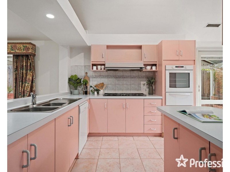 26  Kirkford Drive, Mooroolbark VIC 3138