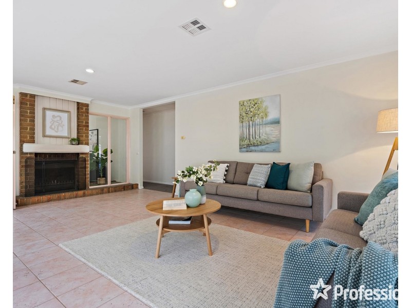 26  Kirkford Drive, Mooroolbark VIC 3138