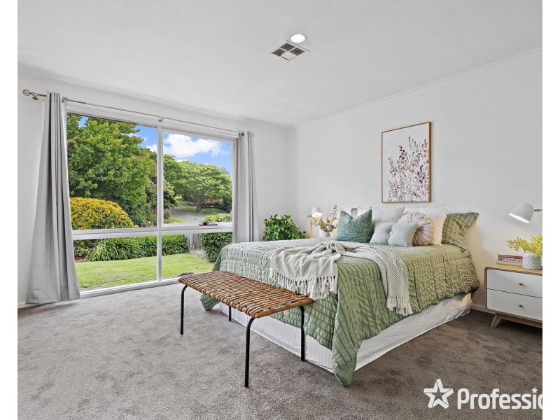 26  Kirkford Drive, Mooroolbark VIC 3138