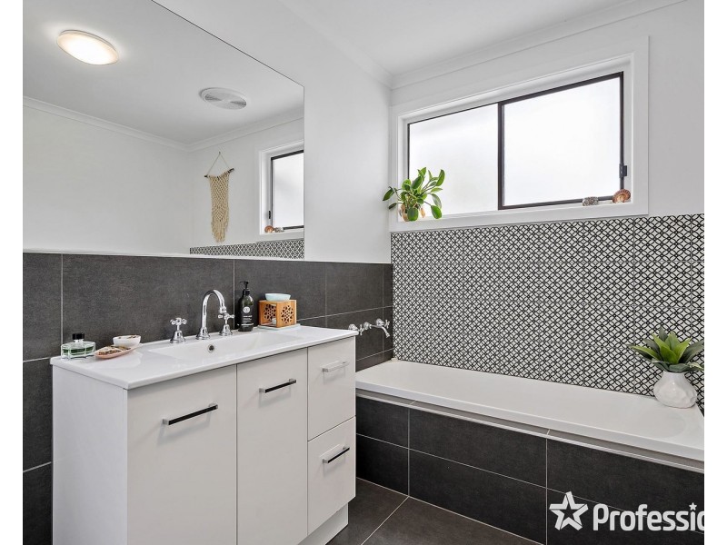 21 Fortune Avenue, Lilydale VIC 3140