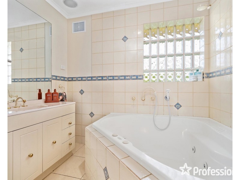 130 Lauriston Drive, Coldstream VIC 3770