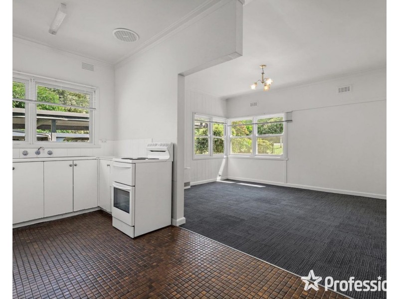 10 Lusatia Park Road, Woori Yallock VIC 3139