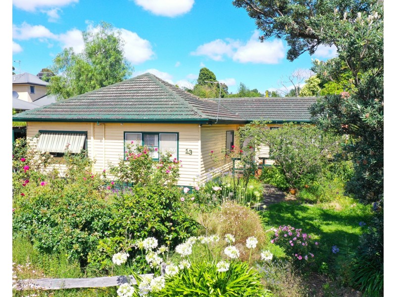 13 Kidgell Street, Lilydale VIC 3140