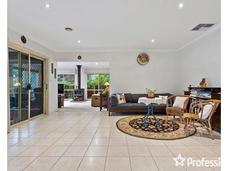 76 Maroondah Highway, Healesville VIC 3777