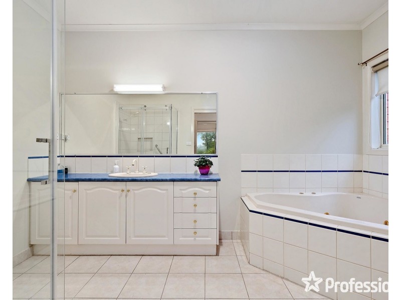 76 Maroondah Highway, Healesville VIC 3777