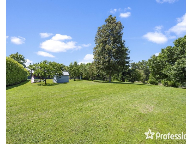 4 Glenview Road, Monbulk VIC 3793