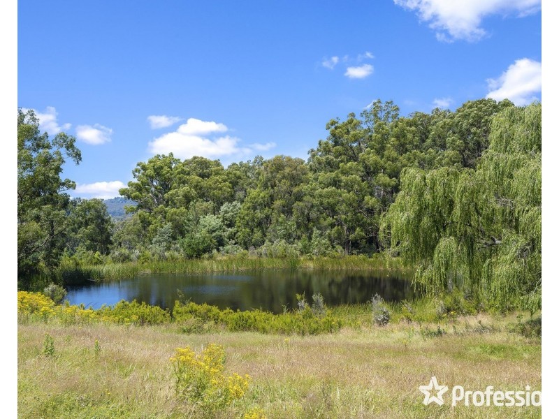 4 Glenview Road, Monbulk VIC 3793