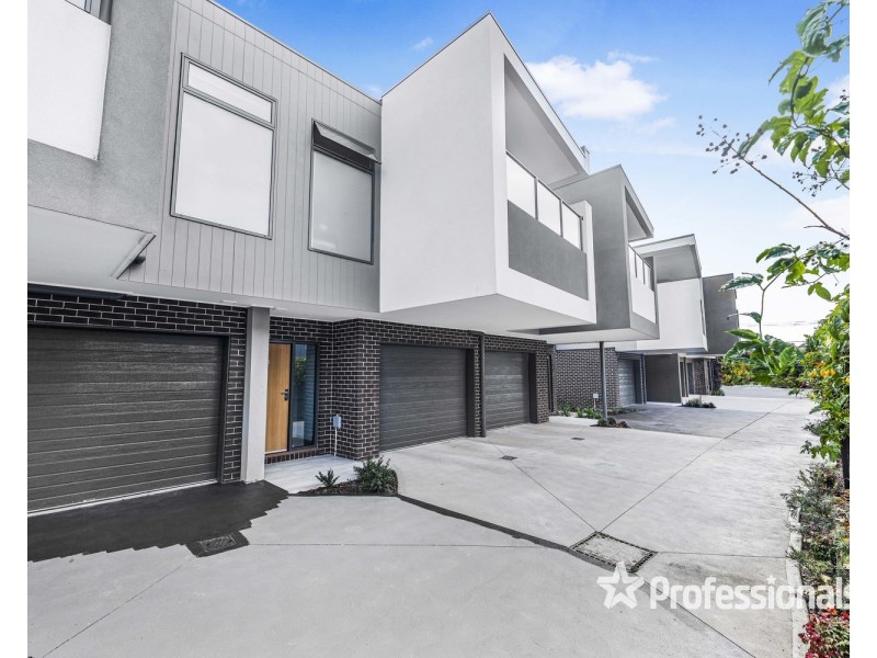 2/11 Blair Street, Lilydale VIC 3140
