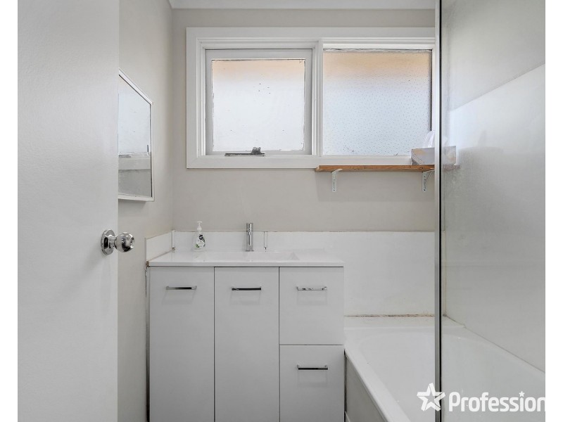 43 Jacaranda Avenue, Kilsyth VIC 3137