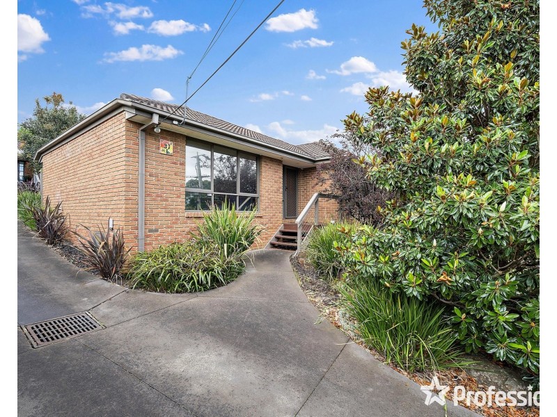 31 Meadowgate Drive, Chirnside Park VIC 3116