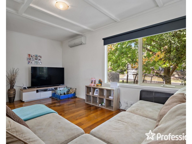 17 Queen Road, Lilydale VIC 3140