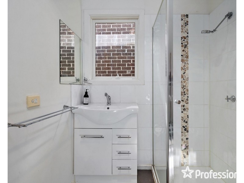 17 Queen Road, Lilydale VIC 3140
