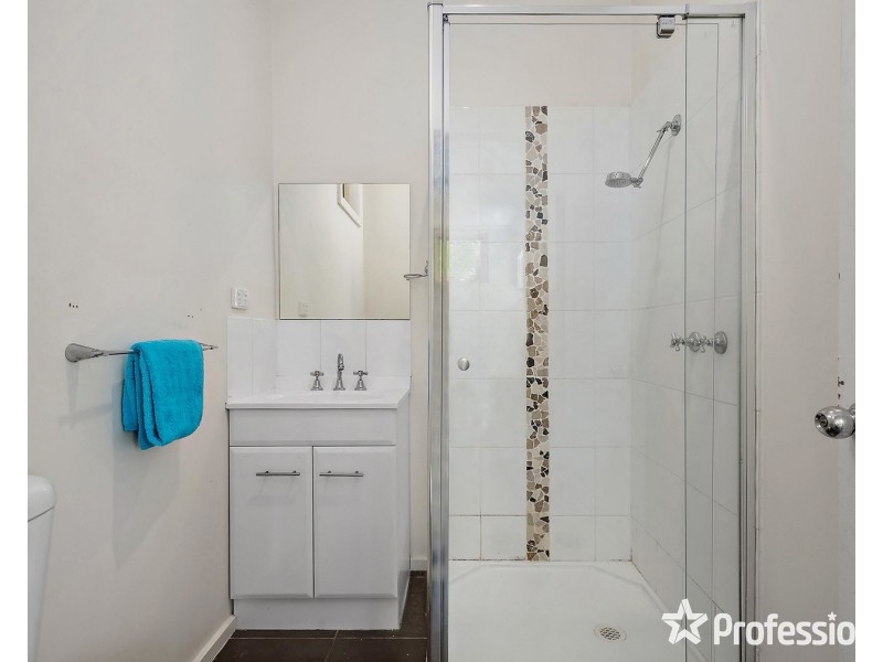 17 Queen Road, Lilydale VIC 3140