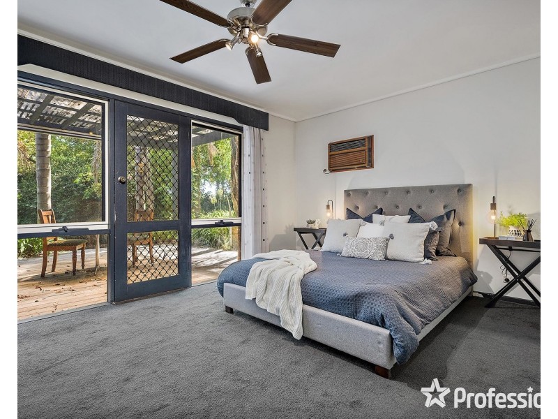 21 Highland Crescent, Mooroolbark VIC 3138