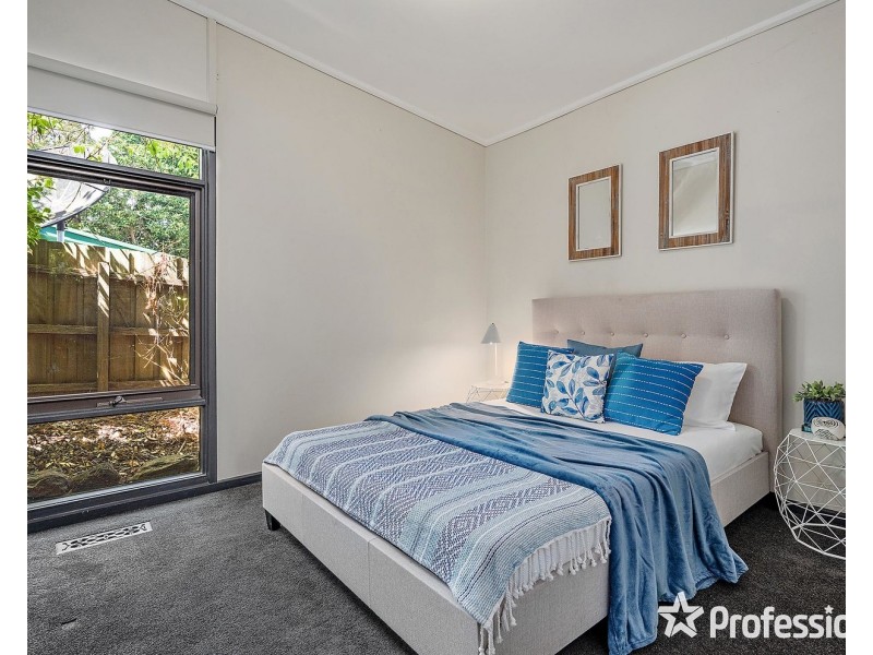 21 Highland Crescent, Mooroolbark VIC 3138