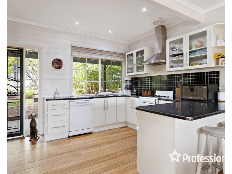 31 Joyce Road, Seville East VIC 3139