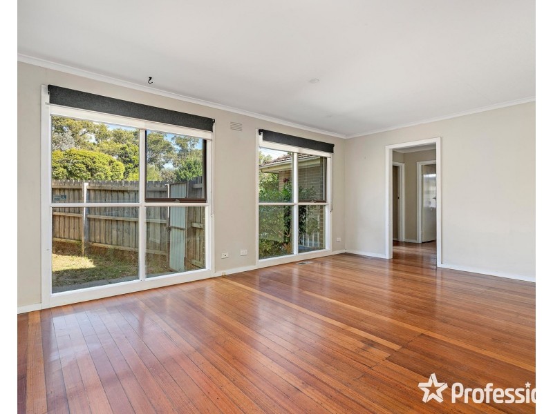 41 Gladesville Drive, Kilsyth VIC 3137