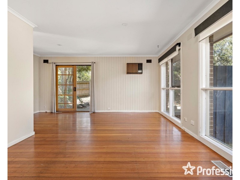 41 Gladesville Drive, Kilsyth VIC 3137