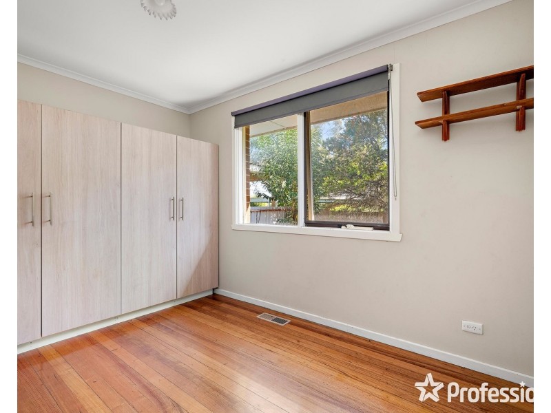 41 Gladesville Drive, Kilsyth VIC 3137