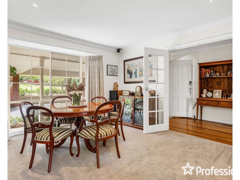 3 Stratheden Place, Mooroolbark VIC 3138