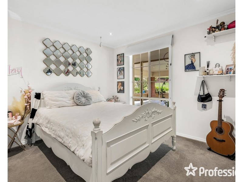 3 Stratheden Place, Mooroolbark VIC 3138