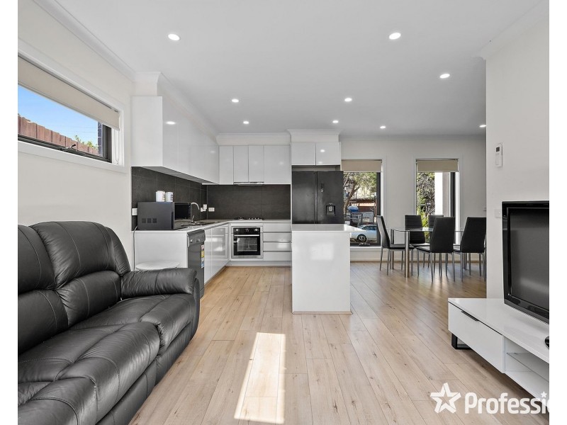 1/62 Croydondale Drive, Mooroolbark VIC 3138