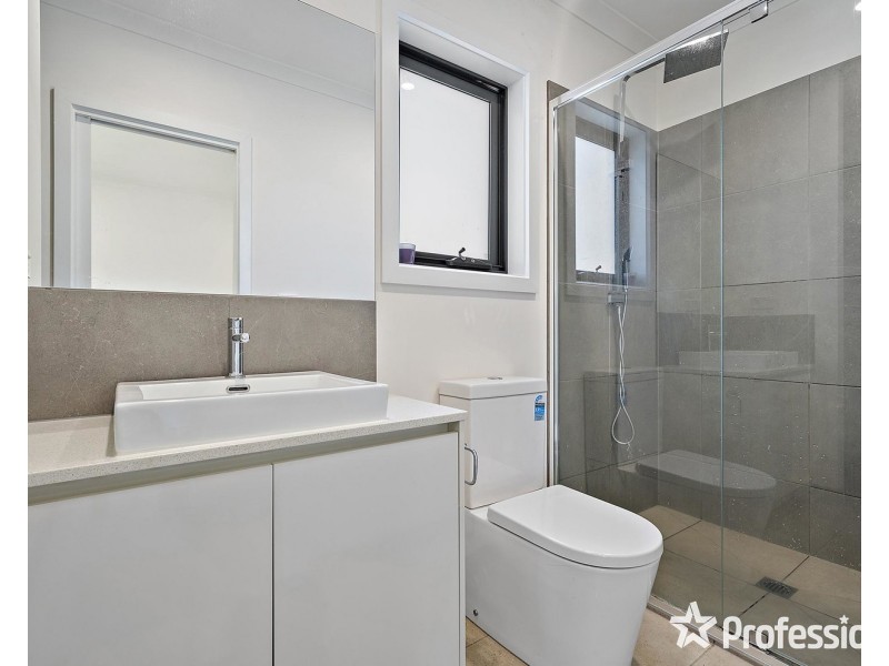 1/62 Croydondale Drive, Mooroolbark VIC 3138