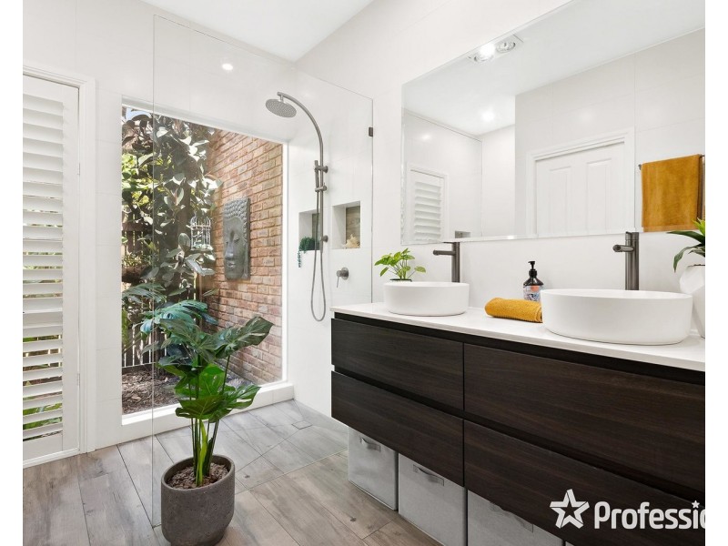 16 Worcester Street, Lilydale VIC 3140